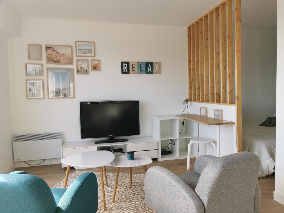 Appartement Lumineux Avec Balcon Et Parking Cherbourg-en-Cotentin Esterno foto